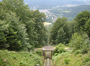 http://www.schwarzwald-informationen.de/bilder/baden-daden-merkurbahn-k.jpg