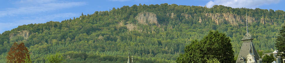http://www.schwarzwald-informationen.de/bilder/battert/battert.jpg