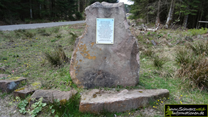 Gedenkstein Huzenbacher Seeblick